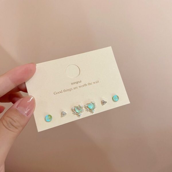 c7162023-b4a0-48be-9794-02cff811cb04.jpg S925 Silver Needle Aurora Colorful Love Earnail Set