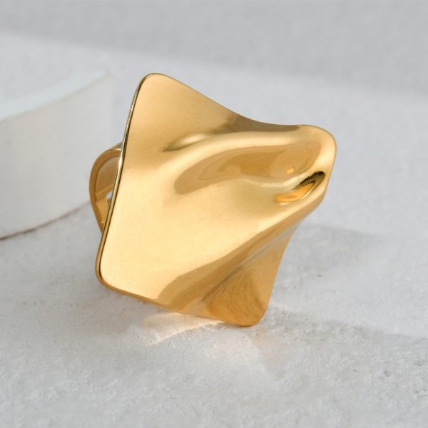Women's Fashion Graceful Personality Titanium Steel Ring