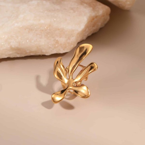 European And American Dignified Flowers Necklace Titanium Steel Earrings Open Ring