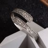 Fashion Retro Embossed Tang Grass Pattern Flower Bracelet For Women