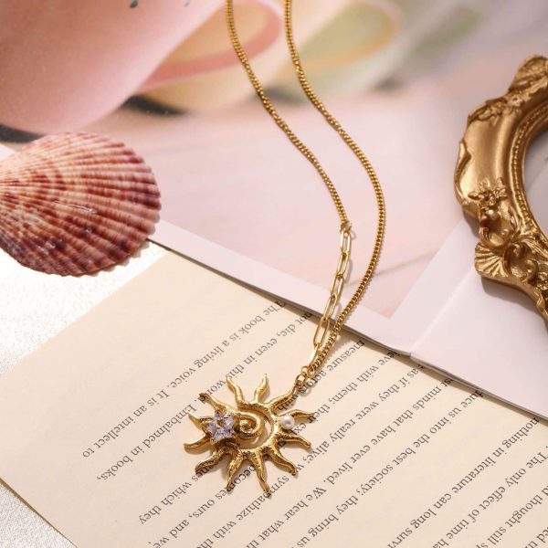 European And American Stainless Steel Hammered Spiral Sun Pendant Necklace
