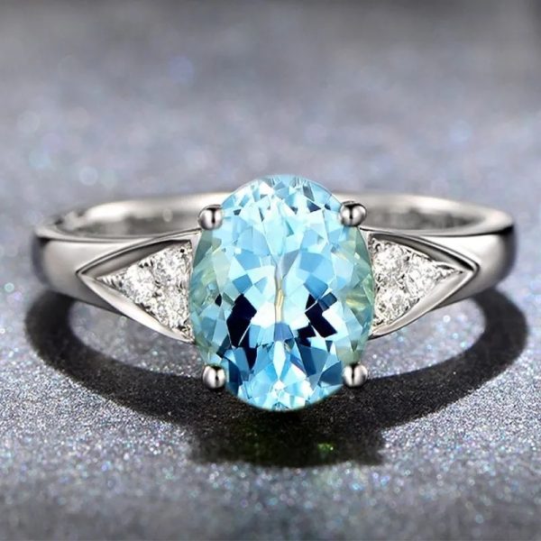 A Niche Design With A Red And Blue Zircon Ring Inlaid