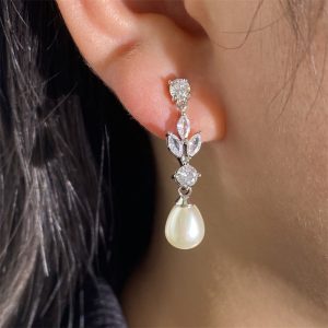 Women's Long Temperament Water Drop Eardrops