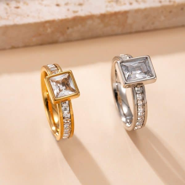 Women's Fashionable Stainless Steel Simple Ring