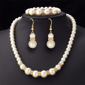 Pearl Necklace Bracelet Earrings Set Three-piece Set