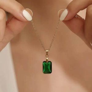 d12976ab-628b-486a-b94c-814607f4be81.jpg Retro Personality Fashion Rectangular Pendant Geometric Simple Necklace