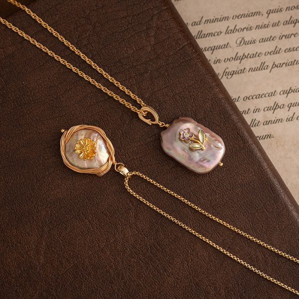 d2bf314b-9696-4d60-a9c7-4fa73085f1f3.jpg Natural Baroque Freshwater Pearl Pendant Necklace Neck Accessories