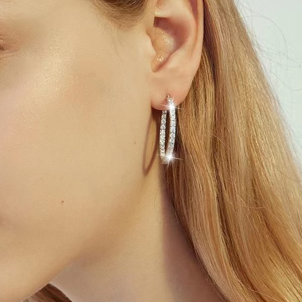 Copper Inlaid Zirconium Fashionable All-match Personalized Circle Earrings