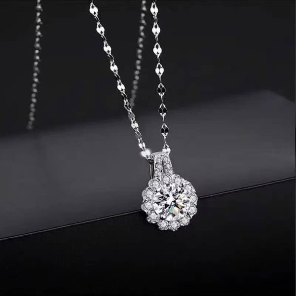 Titanium Steel Moissanite Necklace With Women's Lace Pendant