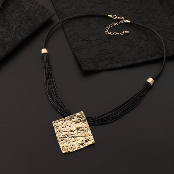 Fashionable All-match Simple Women's Metal Square Pendant
