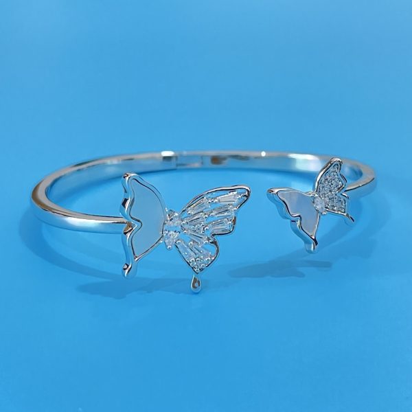 Natural Shell Asymmetric Butterfly Bracelet Sweet And Cool Temperament