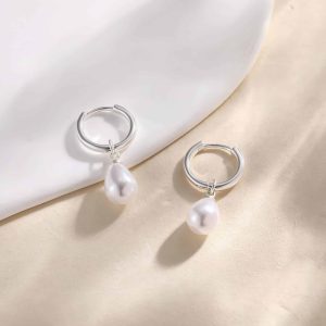 Water Drop Shape Pearl Earrings