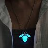 Fantasy Luminous Bee Necklace Firefly Inlaid Pearl Design Personalized Luminous Effect