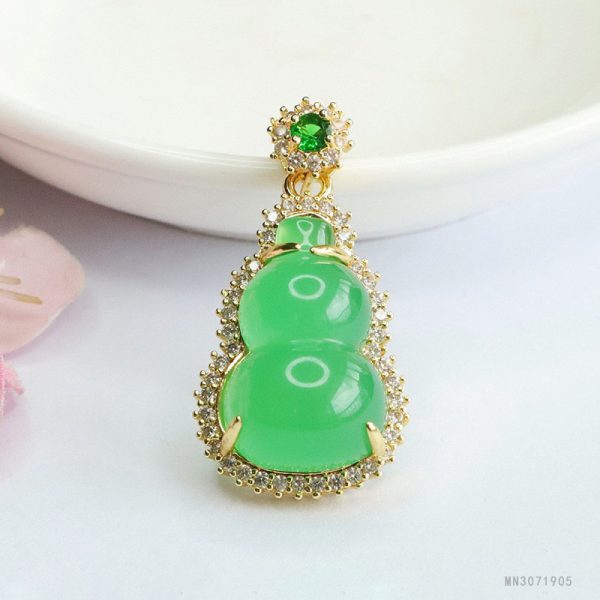 Green Chalcedony Pendant Agate Gourd Necklace