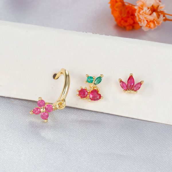 e19f1750-5cd2-43f3-8af5-447c1fa6dd3e.jpg Fashion Diamond-embedded Wear Earring Set