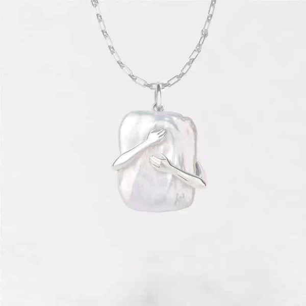 Couple Embrace Necklace Fashion Square Gold Silver Hands Together Pendant Jewelry