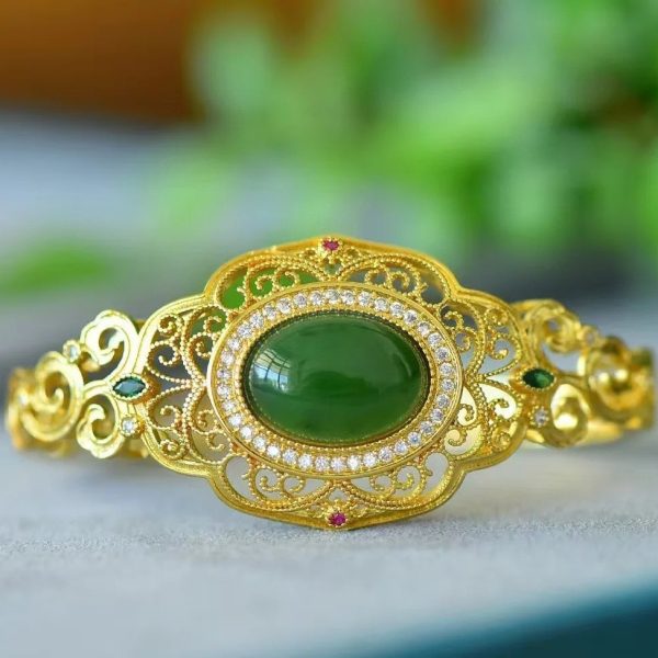Oval Bracelet Hollow Filigree With Diamond
