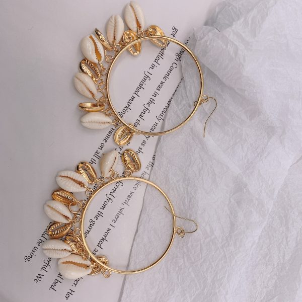 Boho Style Natural Shell Earrings Circle Tassel Pendant Earrings