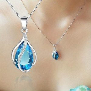 e625a8a5-95fb-41af-afd3-125842f95bf2.jpg Sea Blue Heart Water Drop Zircon Pendant Clavicle Chain