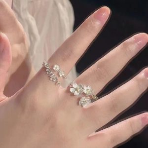 Three-dimensional Flower Jasmine Flower Ring
