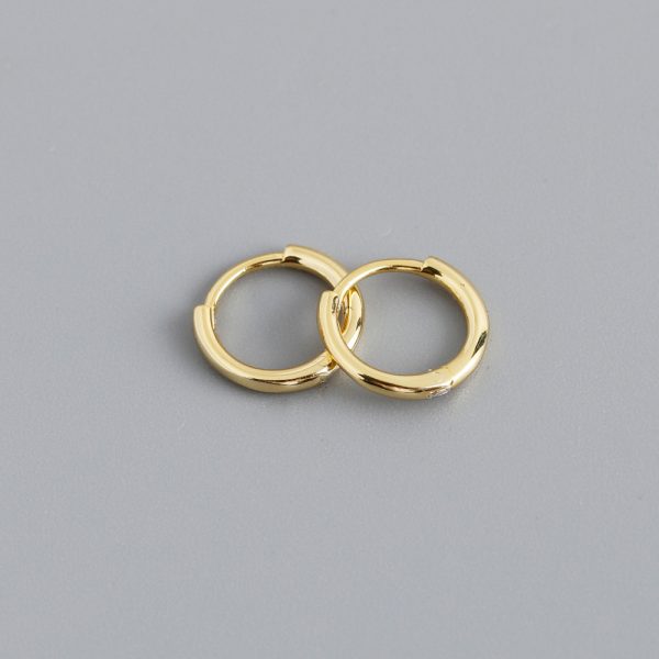High-quality Circle-shaped S925 Sterling Silver Ear Buckle