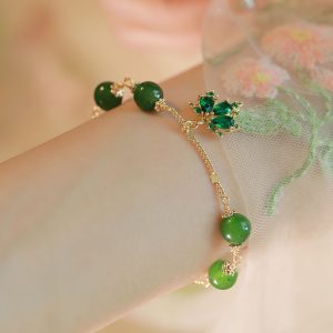 Women's New Chinese Zircon Maple Leaf Pendant Adjustable