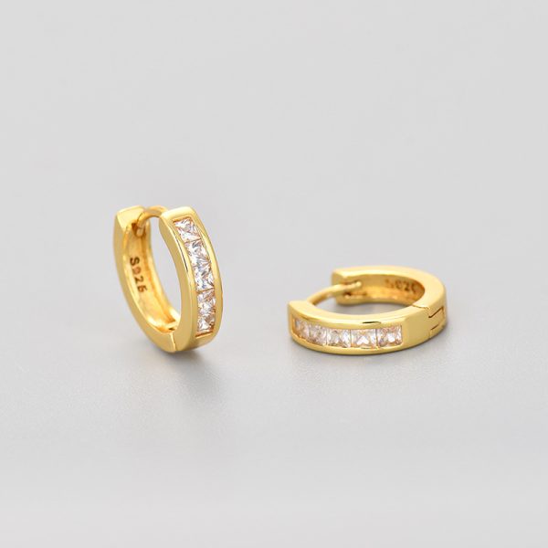 European And American Simple Circle Zircon Earrings