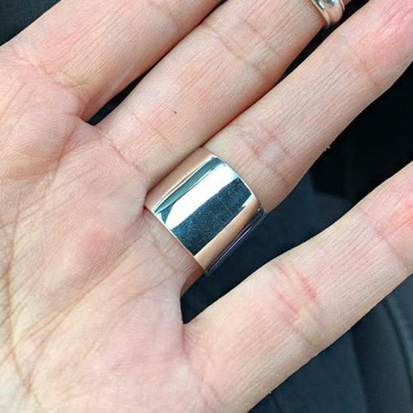 Alloy Inlaid Luminous Stone Jewelry Ring For Women
