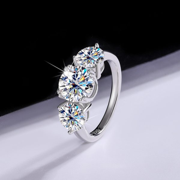 S925 Silver Moissanite Three-Life Stone 4 Karat Ring