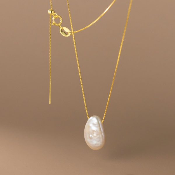 ea44d289-12f2-4484-b4a8-d73b690b621b.jpg S925 Silver Irregular Flat Pearl Necklace Sweet And Simple