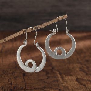 Creative Hollow Bohemian Beautiful Circle Pendant Earrings
