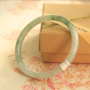 Jade Waxy Student Bracelet Blype