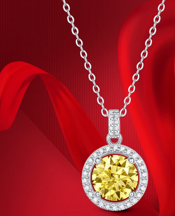 edf229ce-ead4-4699-9f58-23935e867098.jpg S925 Silver Luxury Round Cake Pendant Yellow Simulation Moissanite Necklace