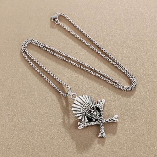 Skull Polished Pendant Necklace Vintage