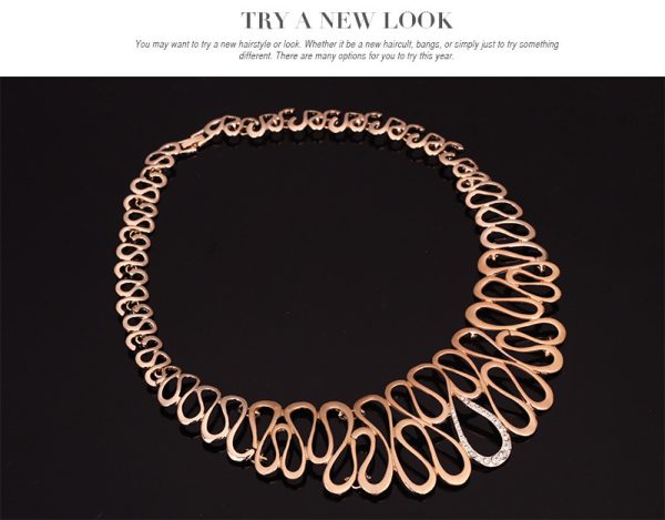 Fashion Creativity Alloy Diamond Necklace Jewelry Set