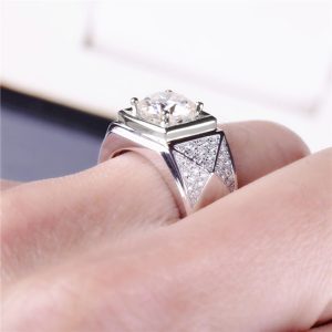 Triangle Diamond-studded Ring Gold Two-tone Elegant Three-dimensional Ring