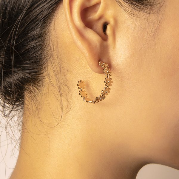 Korean Cute Daisy Statement Stud Earrings Gold Flower Circle Earrings For Women