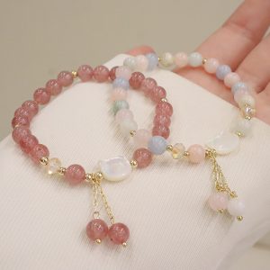 Women's Natural Crystal Bracelet Design