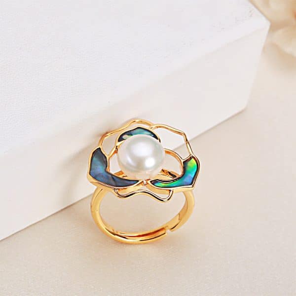 Pearl Camellia Ring Women's Light Luxury Design