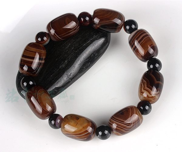 A Lucky Drum Bead Buddhist Prayer Bead Bracelet
