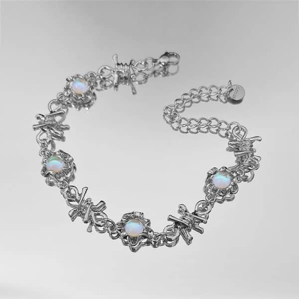 Fashion Moonlight Stone Thorn Bracelet