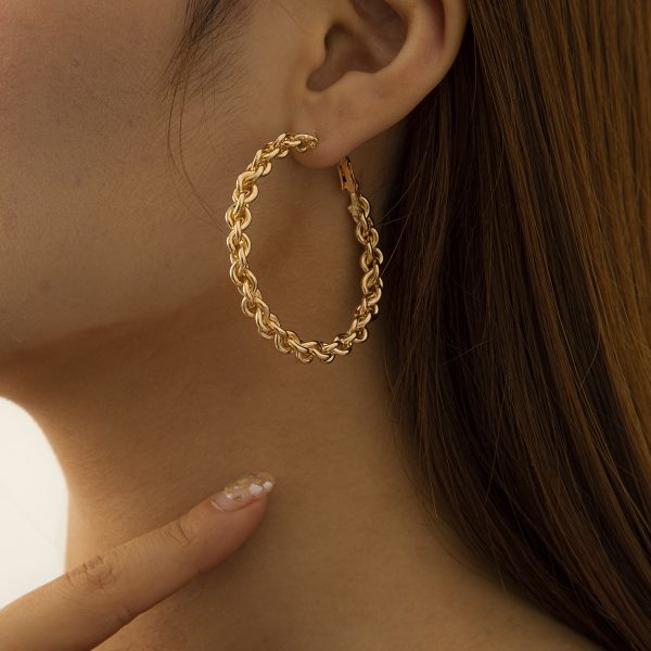 Retro Fashion Circle Geometric Big Earrings Simple Style