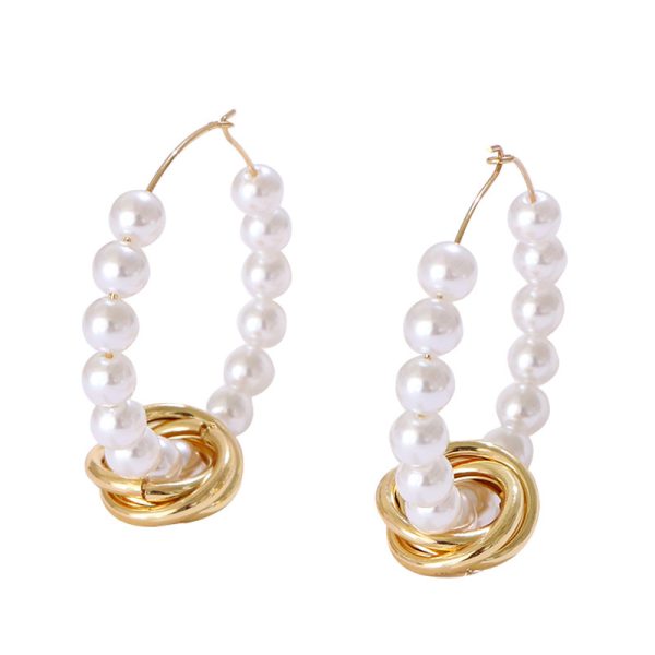 Ladies Harajuku Style Circle Pearl Earrings